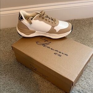 Vintage Havana Beige and White Sneakers